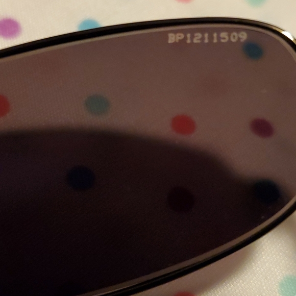 Prada - Picture 6 of 7